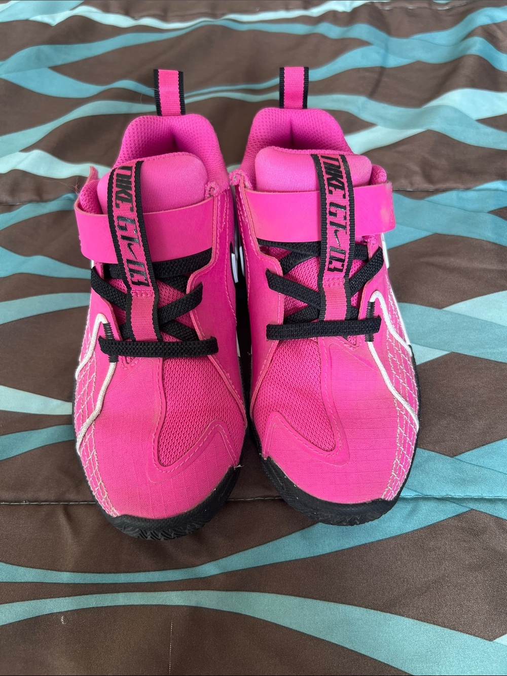 Nike Kids Sneakers in Bright Pink and Black